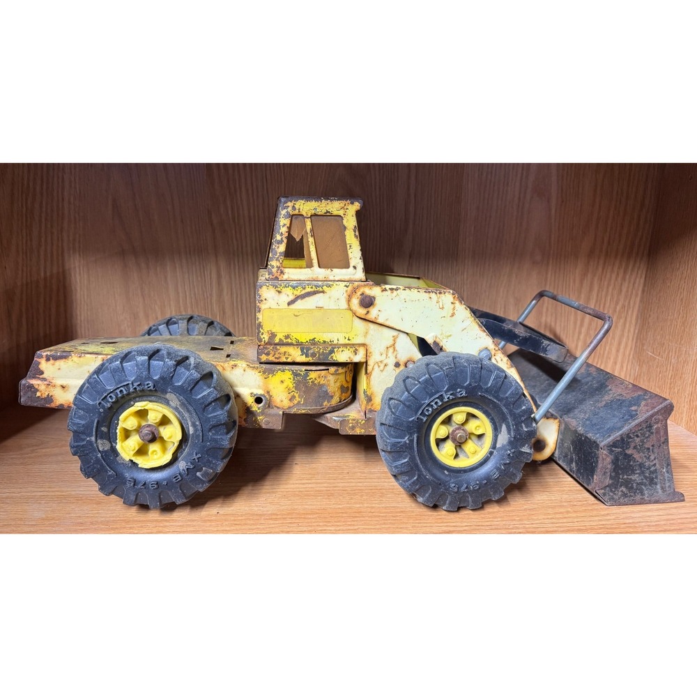 Vintage Tonka Steel Yellow Front Loader Toy Truck Rusty Metal Construction‎